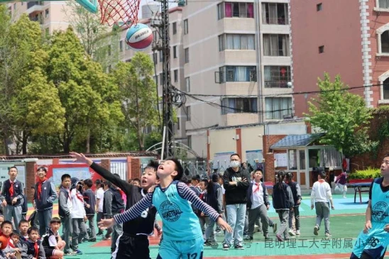 刻苦训练篮球时如何避免受伤的建议_0